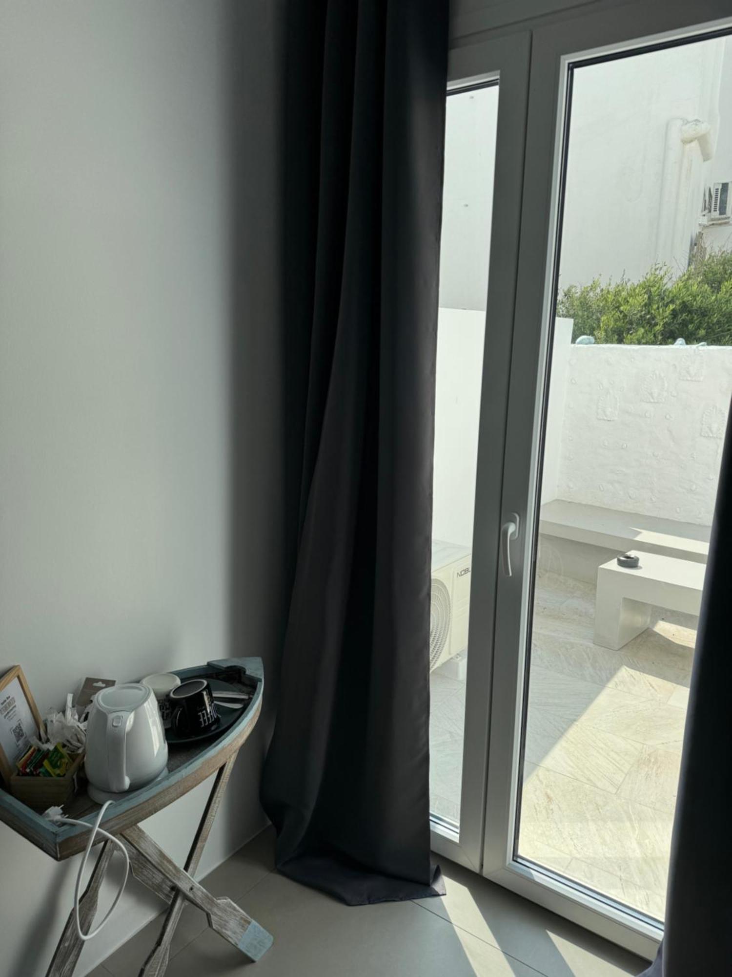 Madaky Hotel ナウサ エクステリア 写真